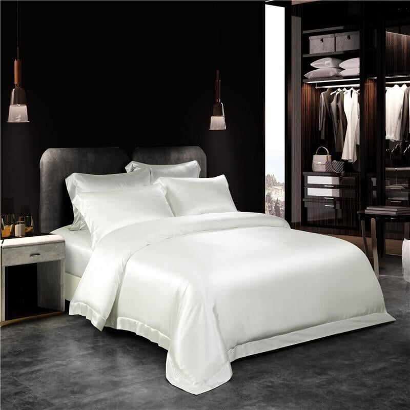 White 25 Momme Mulberry Silk Luxury Designer Bedding Set – Roomie Design