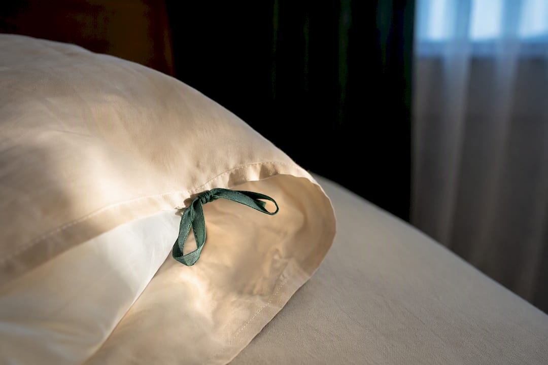 30–60 Minute Fix or Instant Hack: Duvet Corner Ties, Gentle on Fabric