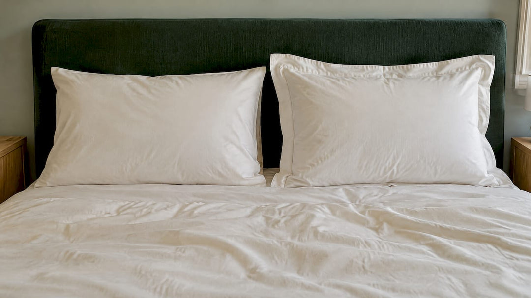 Housewife vs Oxford Pillowcases: Plain Edge or Hotel Style?