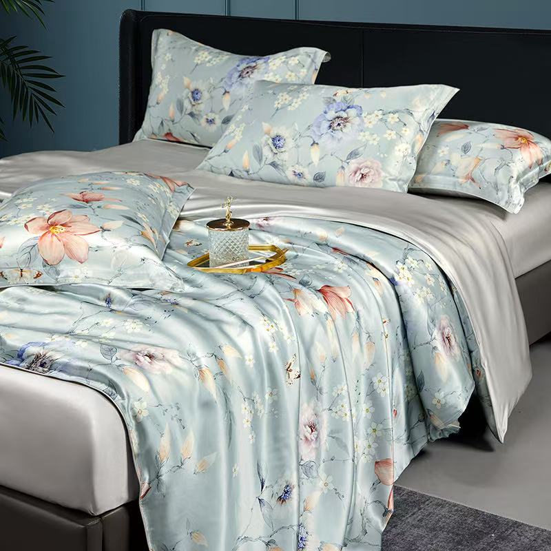 Celeste Bloom 100% Mulberry Silk 22mm Duvet Cover Set