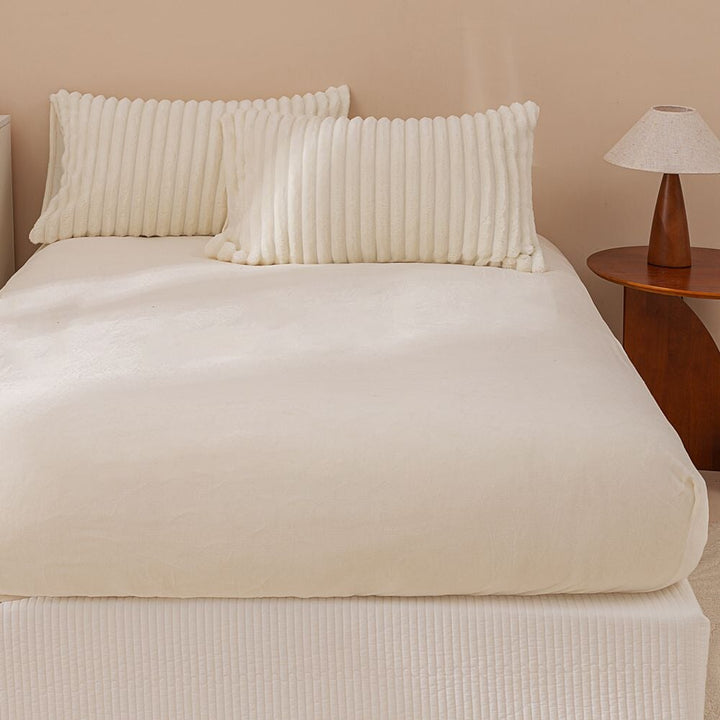 Fluffy Ribbed White Duvet Cover Set