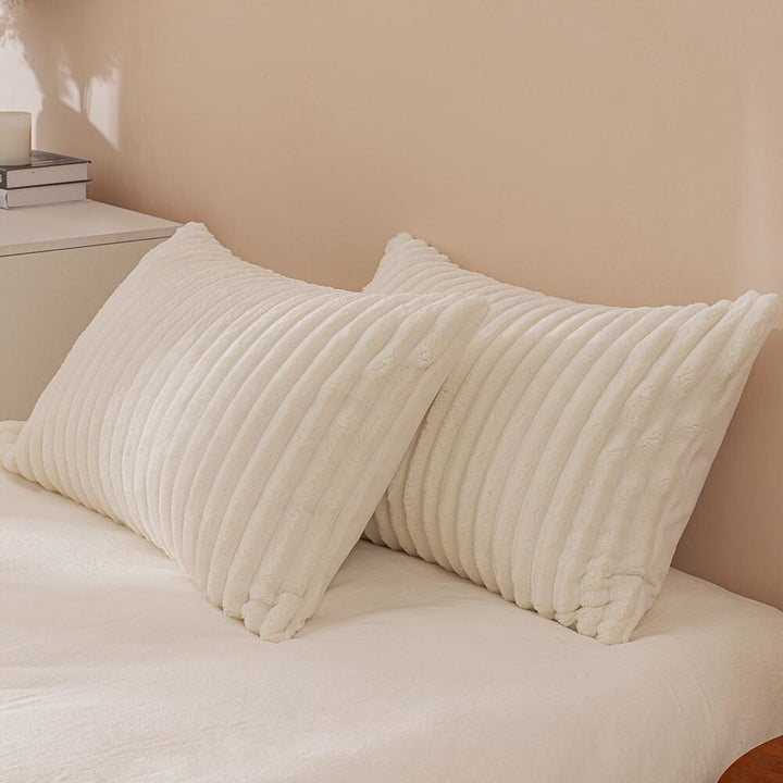 Fluffy Ribbed White Duvet Cover Set