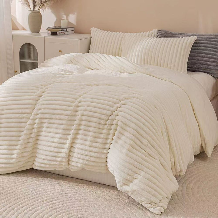 Fluffy Ribbed White Duvet Cover Set
