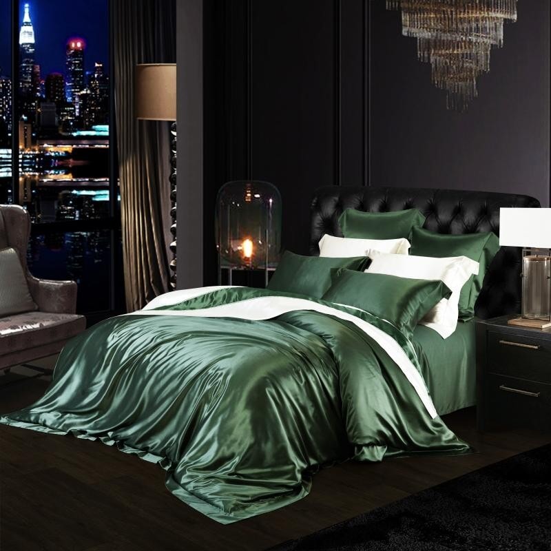 Forest Green 25 Momme Mulberry Silk Bedding Set
