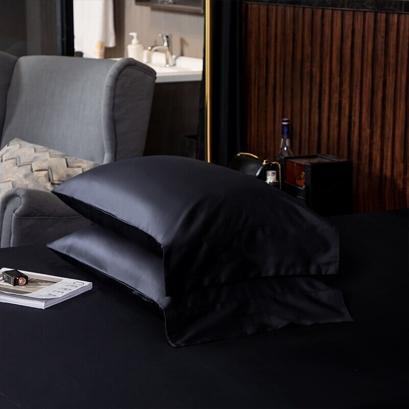 Hotel Lux Black Egyptian Cotton Pillowcases (600 TC)