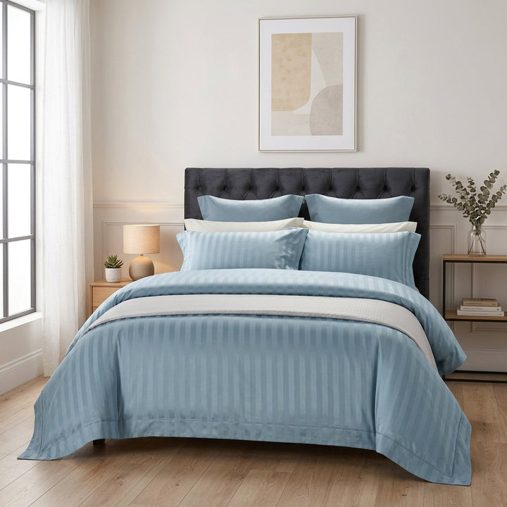 Luxurious 1200-Thread-Count Light Blue Duvet Cover Set (Egyptian Cotton)