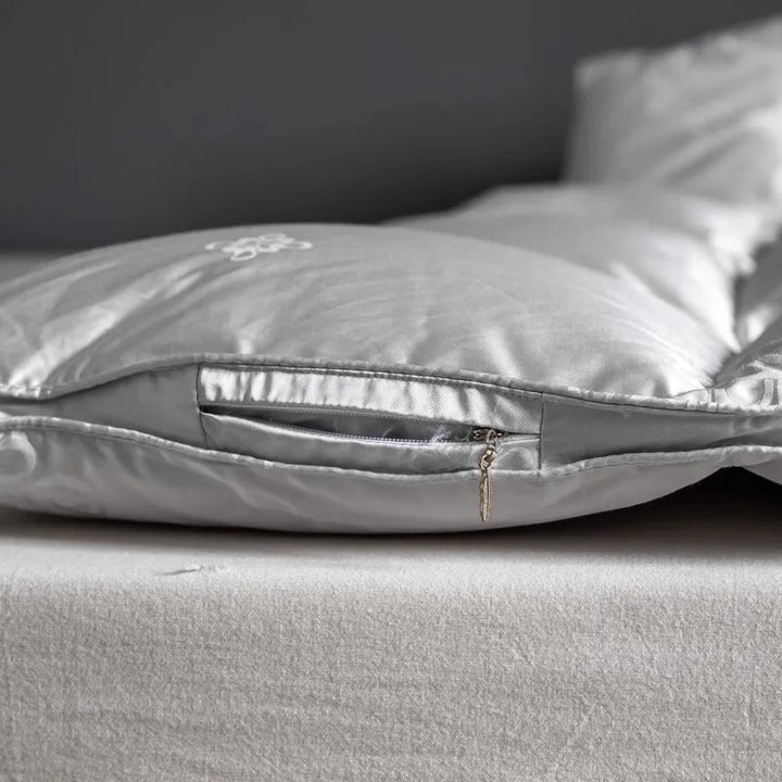 Luxury Metallic All-Season Goose Down Duvet