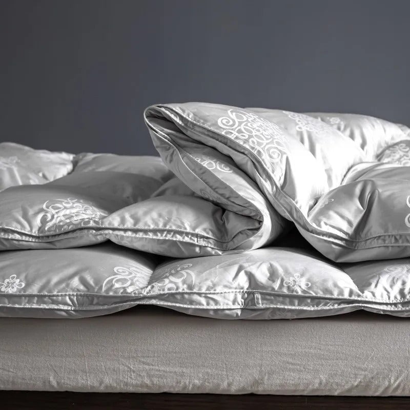 Luxury Metallic All-Season Goose Down Duvet