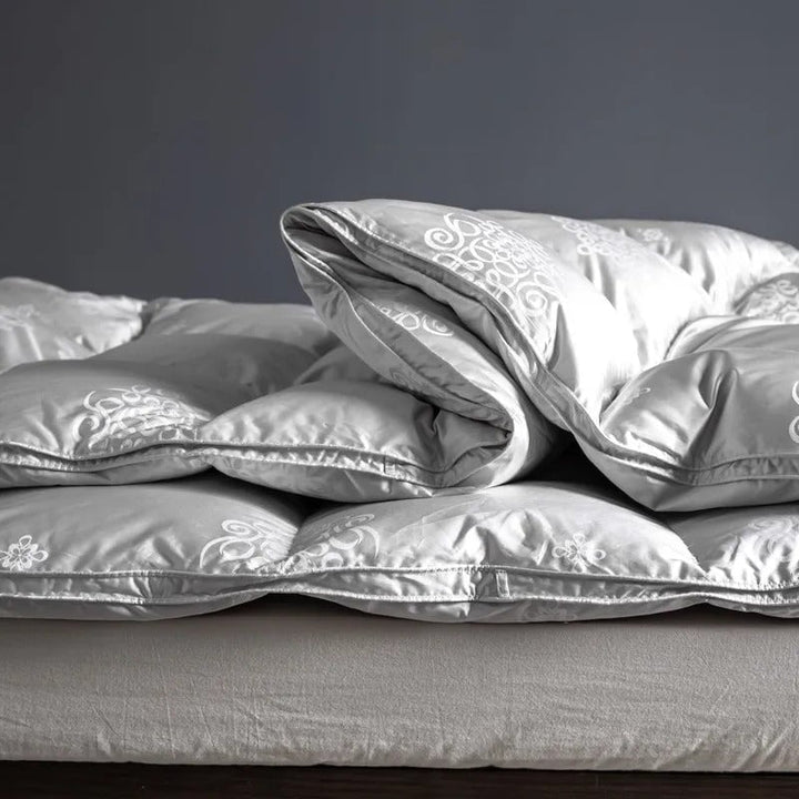 Luxury Metallic All-Season Goose Down Duvet