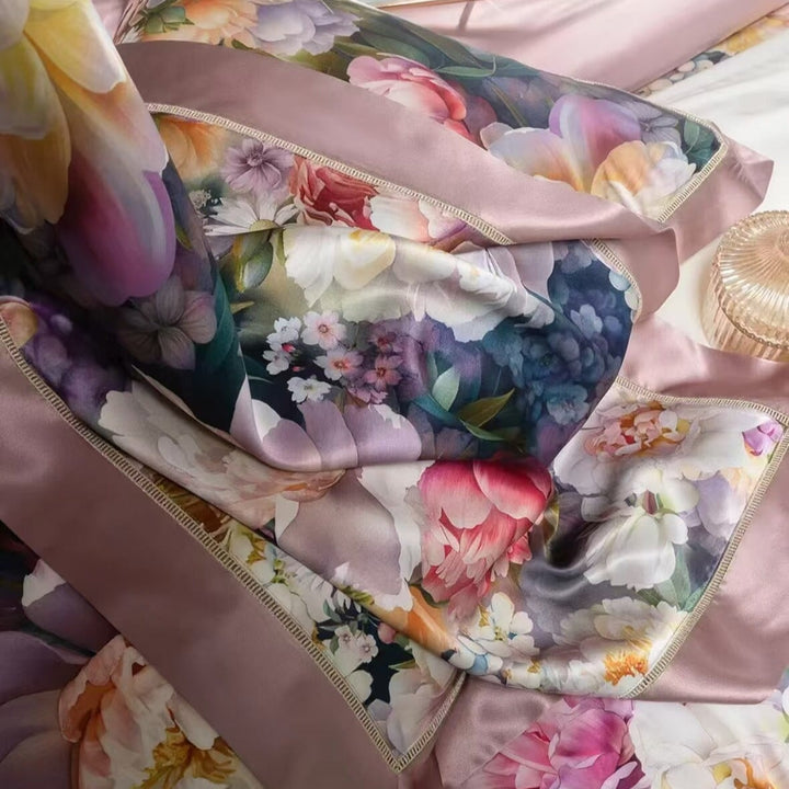 Misty Bloom Mulberry Silk 22 mm Bedding Set