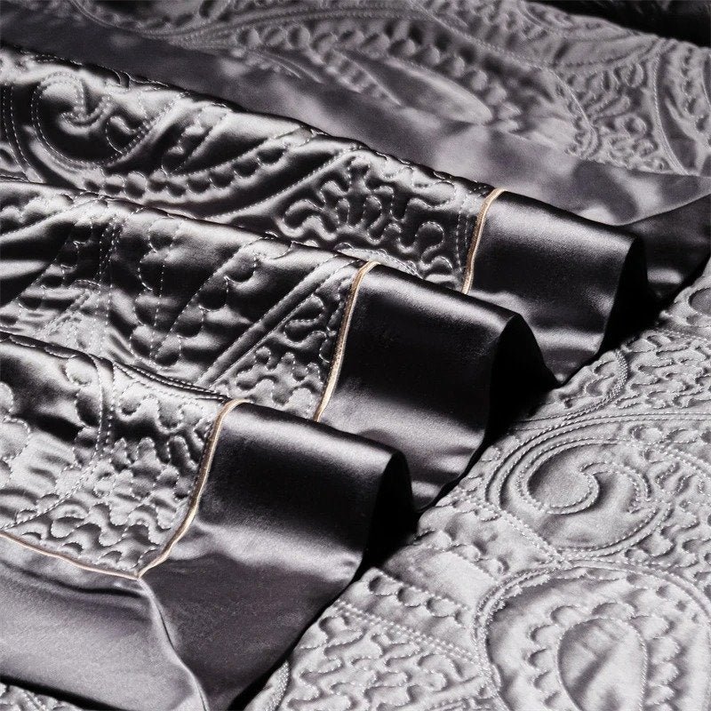 Noir Paisley Duvet Cover Set