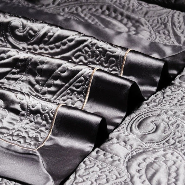 Noir Paisley Duvet Cover Set