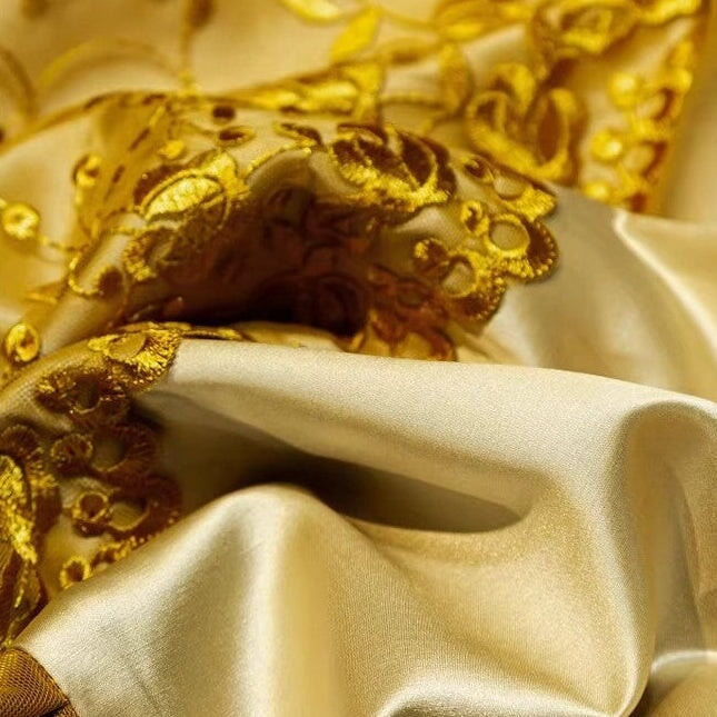 Regal Golden Edge Luxury Bedding Set