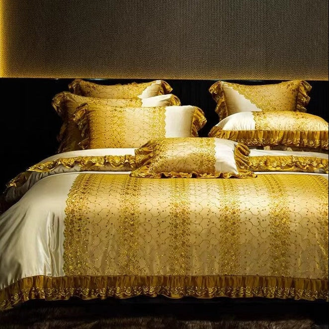 Regal Golden Edge Luxury Bedding Set