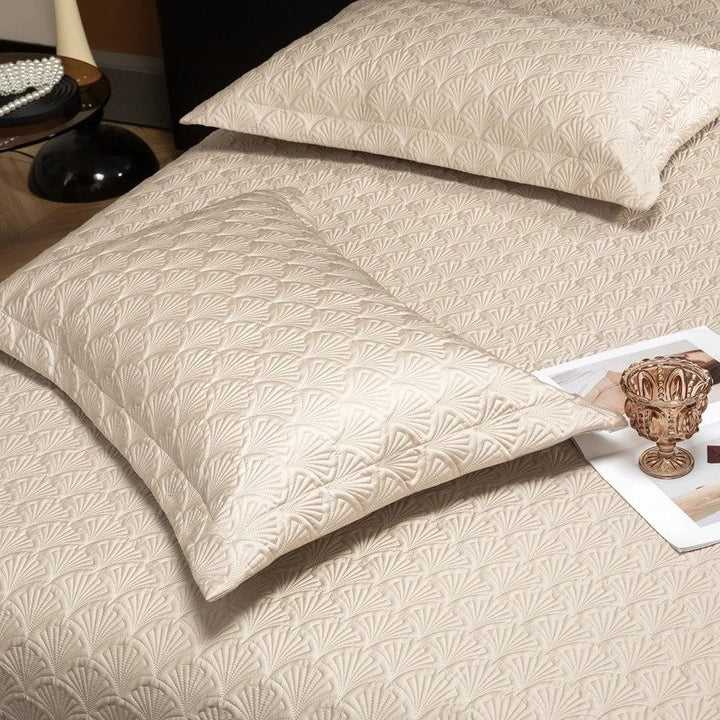 Seashell Quilted Bedspread Set
