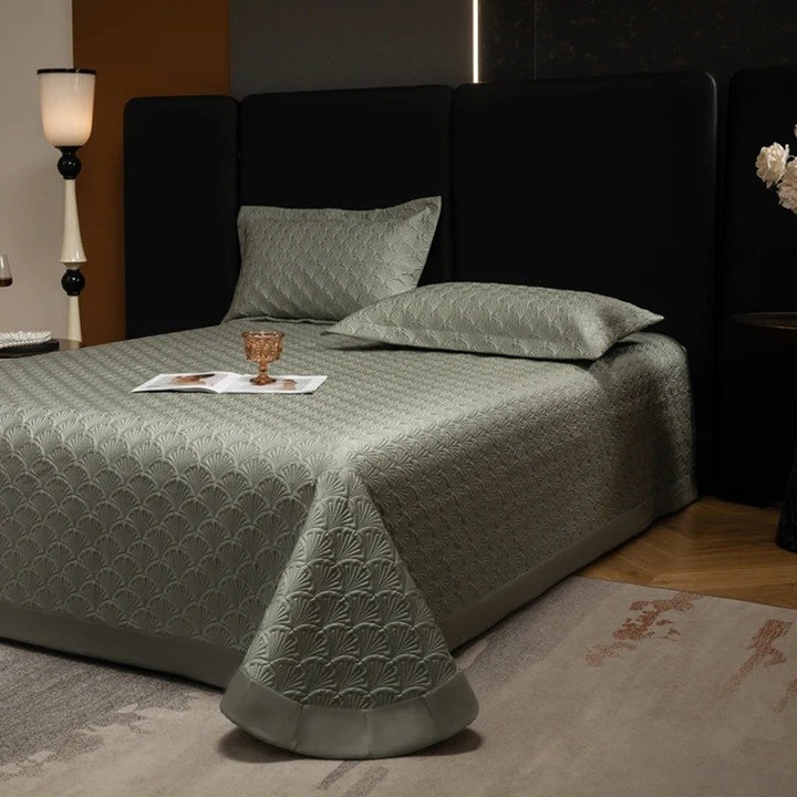 Seashell Quilted Bedspread Set