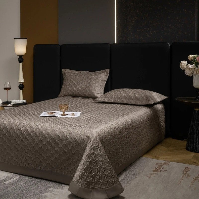 Seashell Quilted Bedspread Set