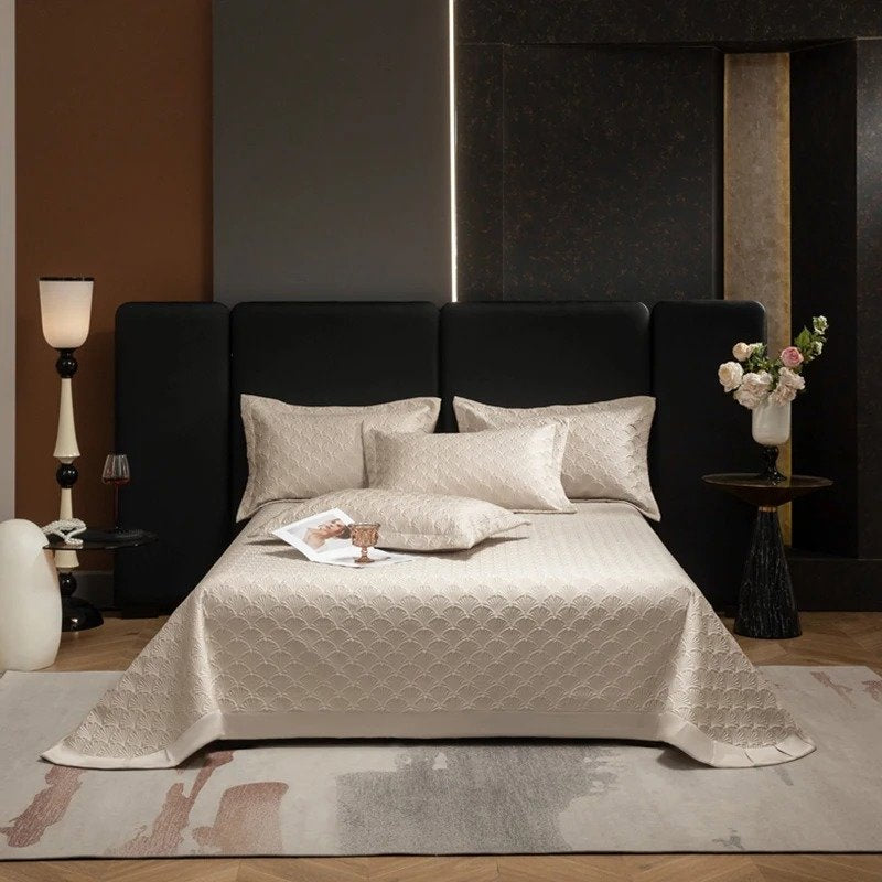 Seashell Quilted Bedspread Set