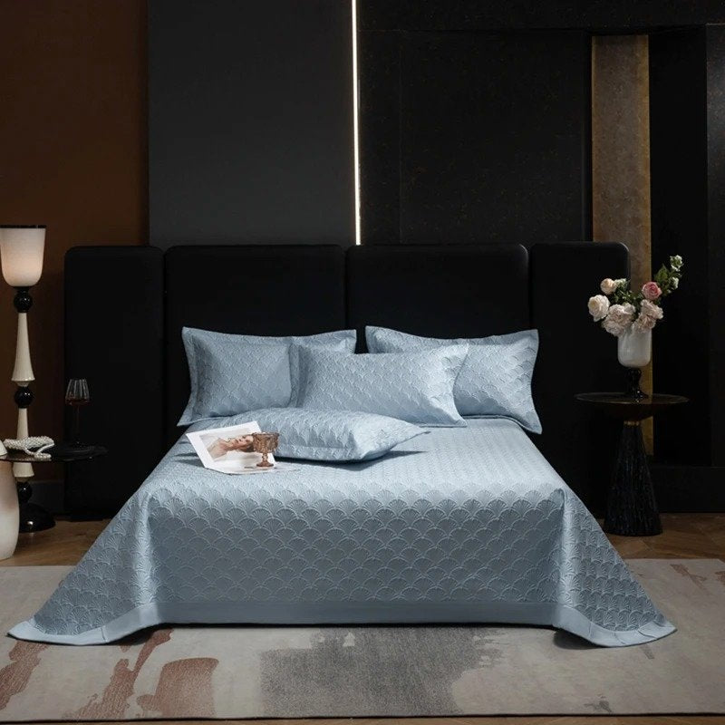 Seashell Quilted Bedspread Set