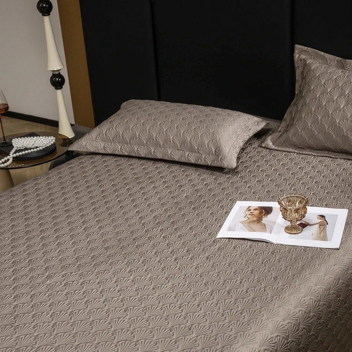 Seashell Quilted Bedspread Set