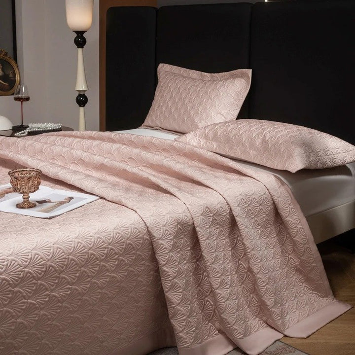 Seashell Quilted Bedspread Set