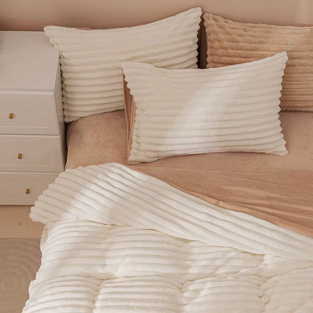 White & Brown Fluffy Ribbed Duvet Cover Set