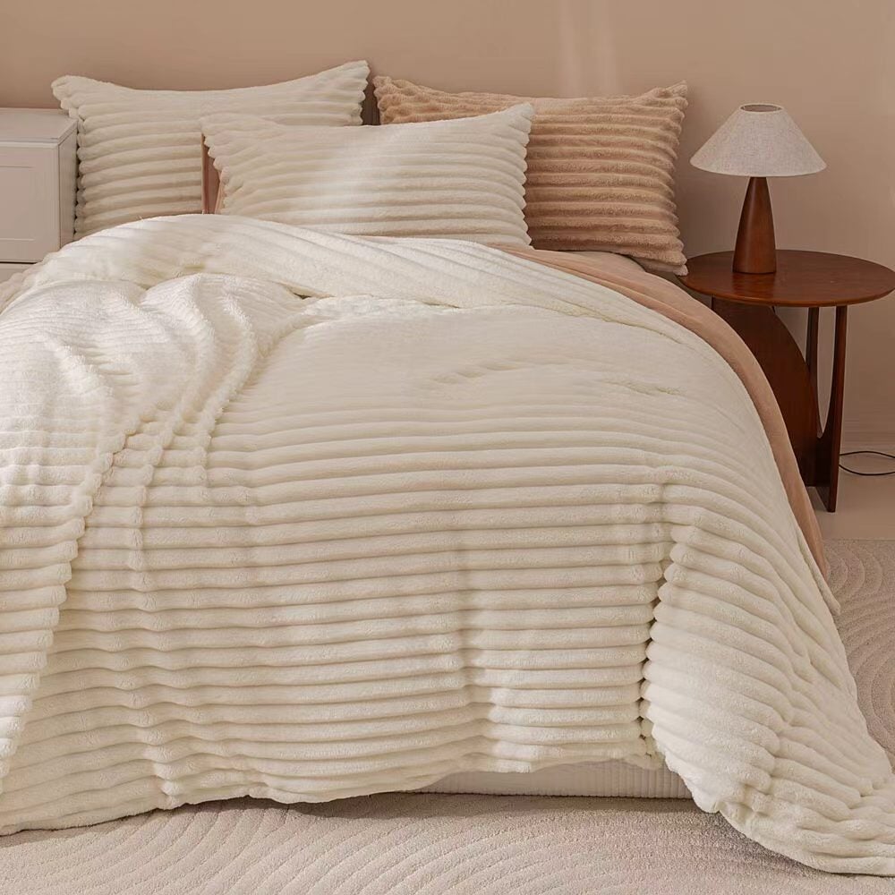 White & Brown Fluffy Ribbed Duvet Cover Set