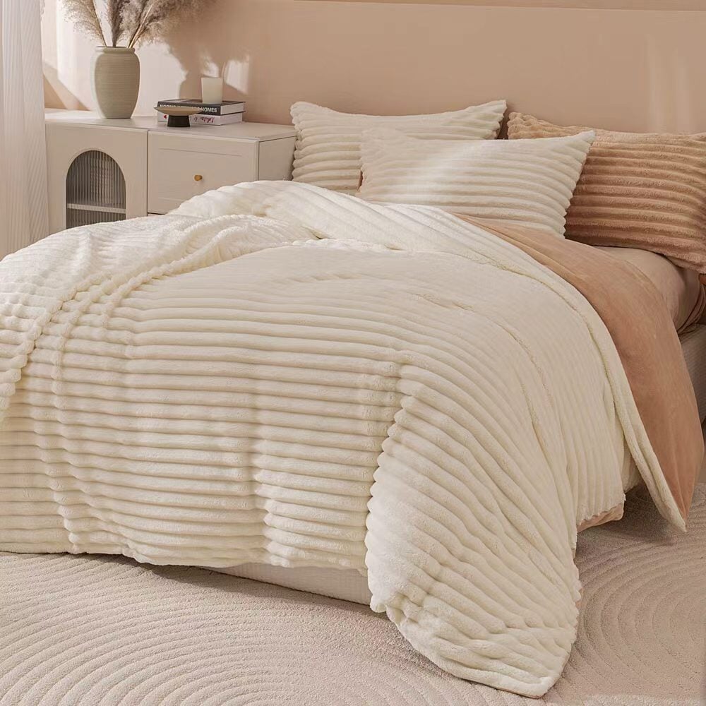 White & Brown Fluffy Ribbed Duvet Cover Set