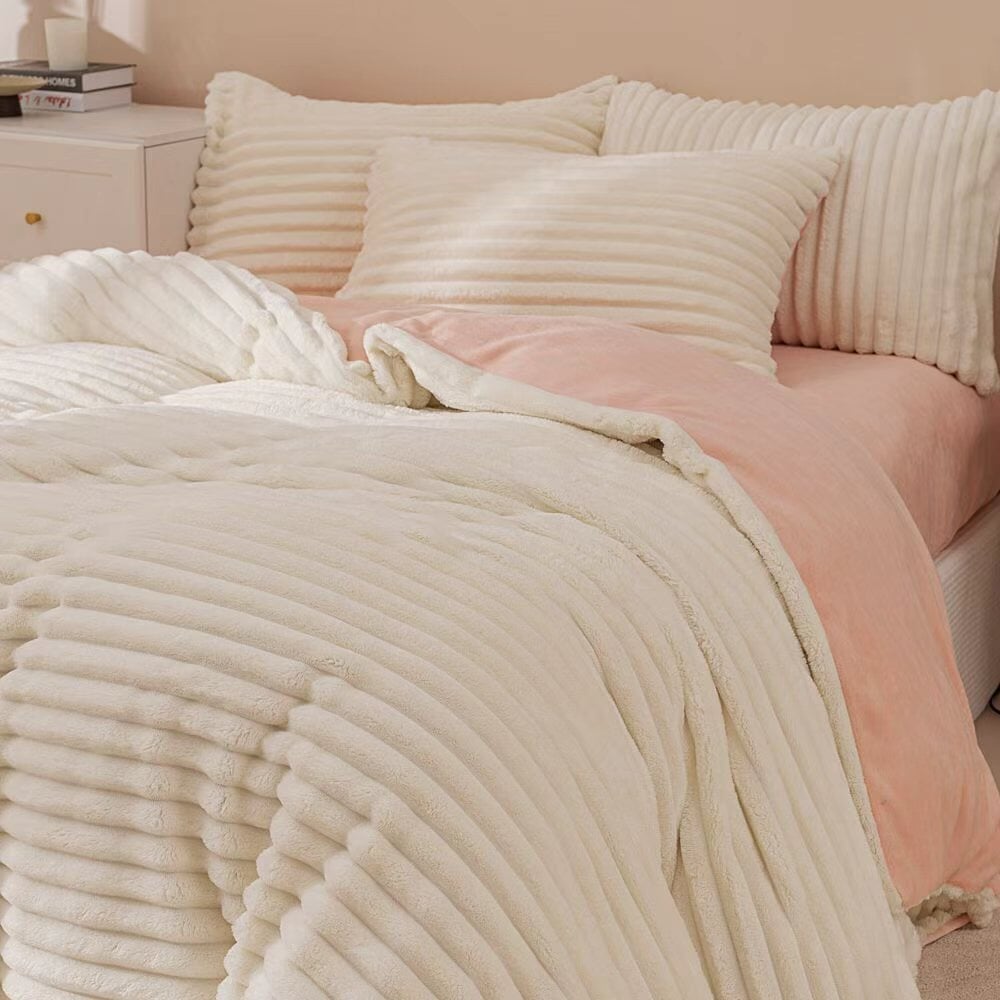White & Pink Fluffy Ribbed Duvet Cover Set