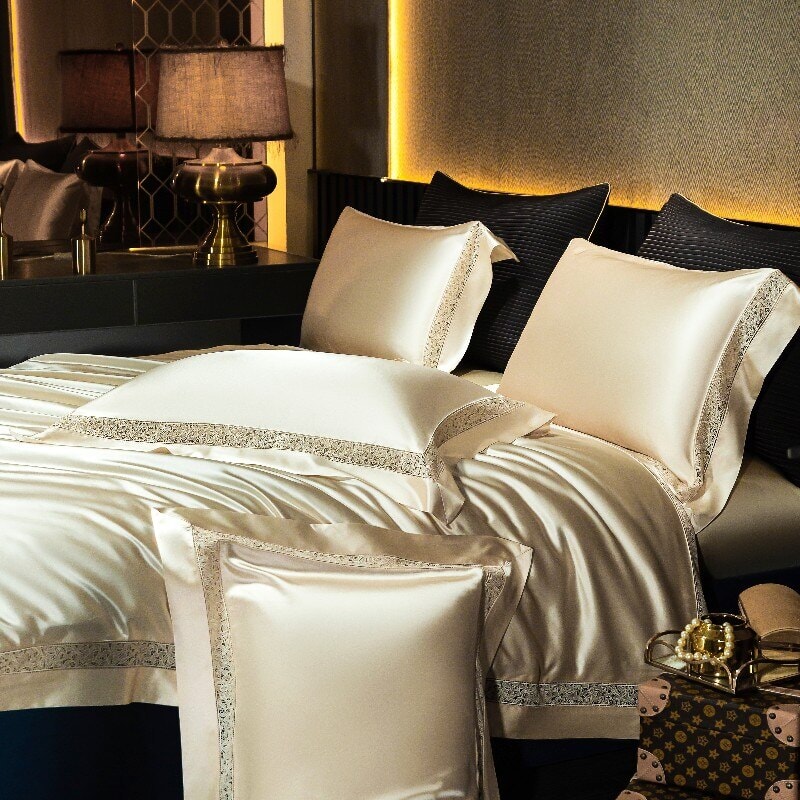 Annabelle Golden Lace Luxury Duvet Cover Set – Roomie Design