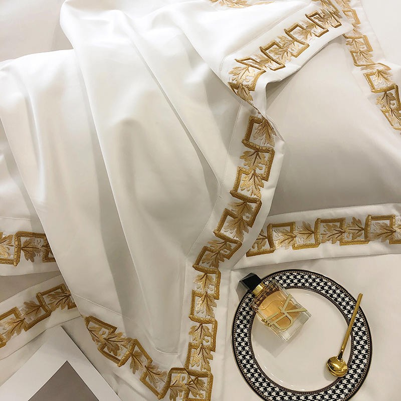 Baroque White Duvet Cover Set (Egyptian Cotton, 1000 TC)