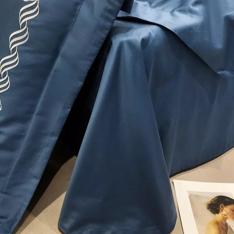 Links Embroidered Navy Blue Duvet Cover Set (1000 TC)