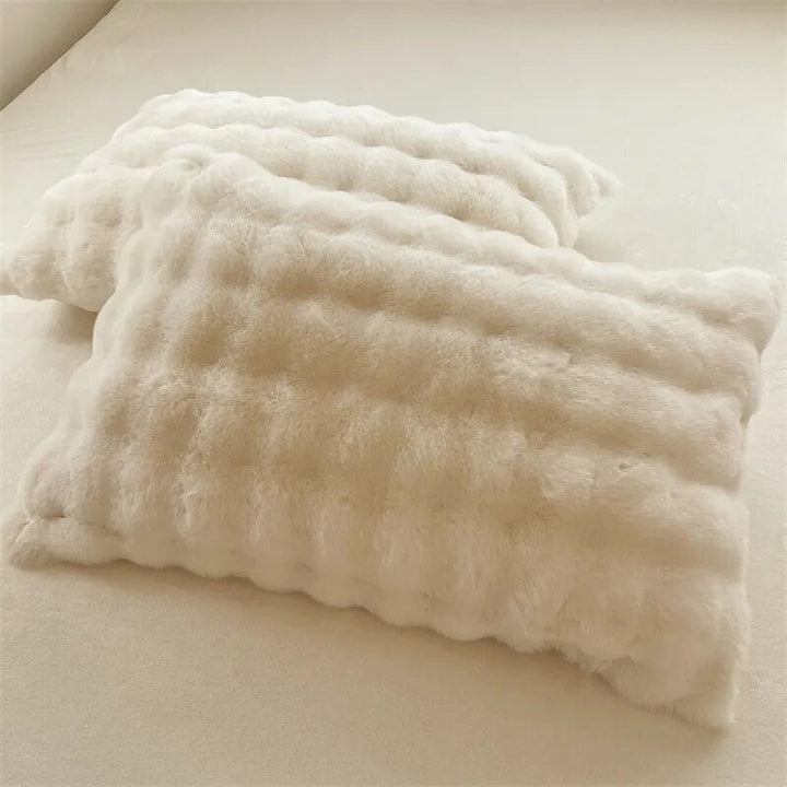 Rabbit Faux-Fur Blanket Blanket & Pillow Cover Bedding Roomie Design Pillowcase: 48x74 cm (19x30 in) Off White 